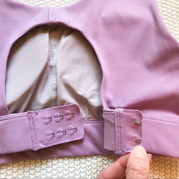 Outdoor Voices LightForm Circle Back Bra in Providence (S) - Picture 7 of 13